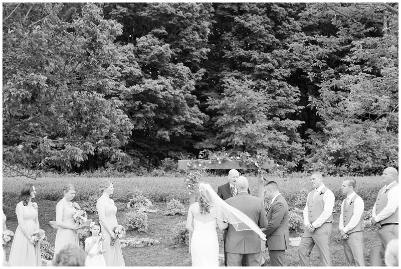 country-wedding-on-private-farm-allamuchy-nj_0085