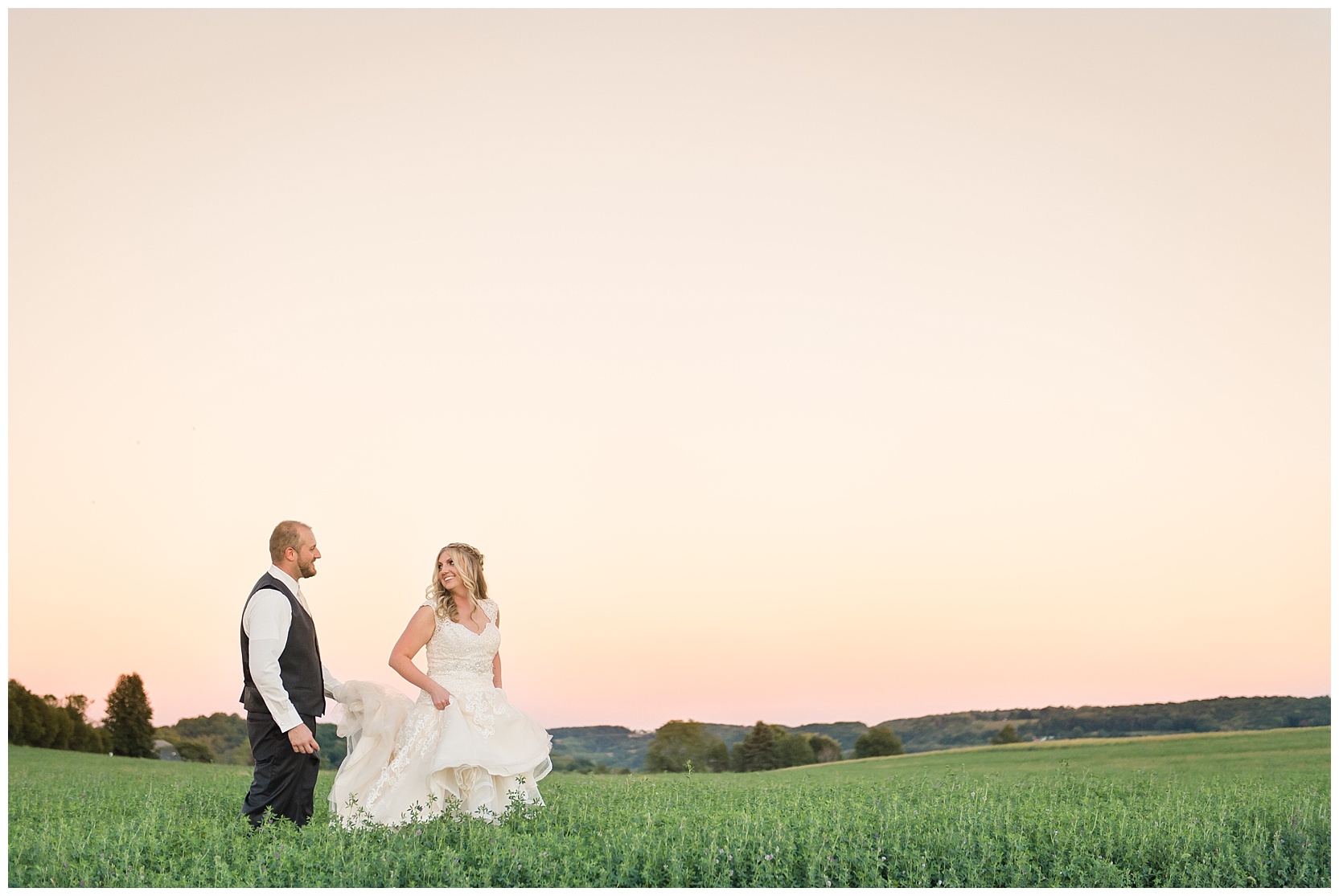 rustic-barn-wedding-hamburg-pa_0075