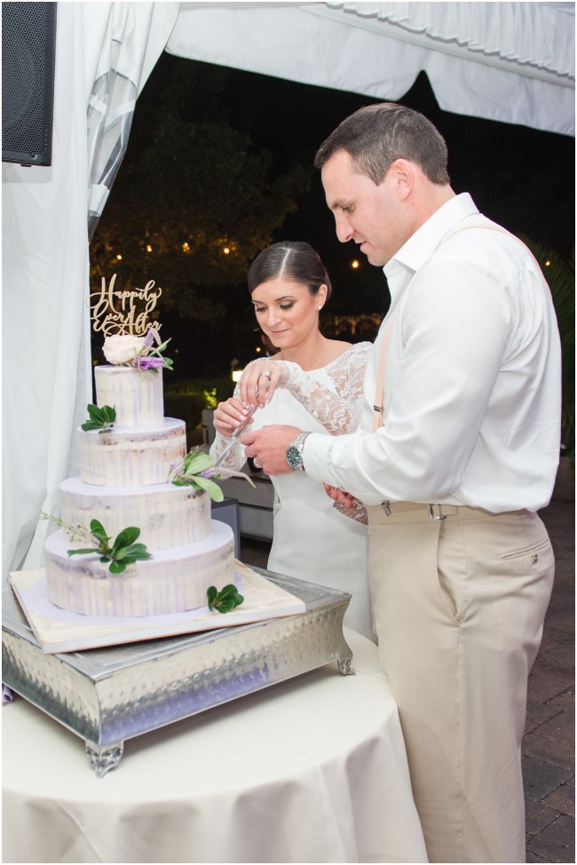 naked wedding cake, cutting the wedding cake