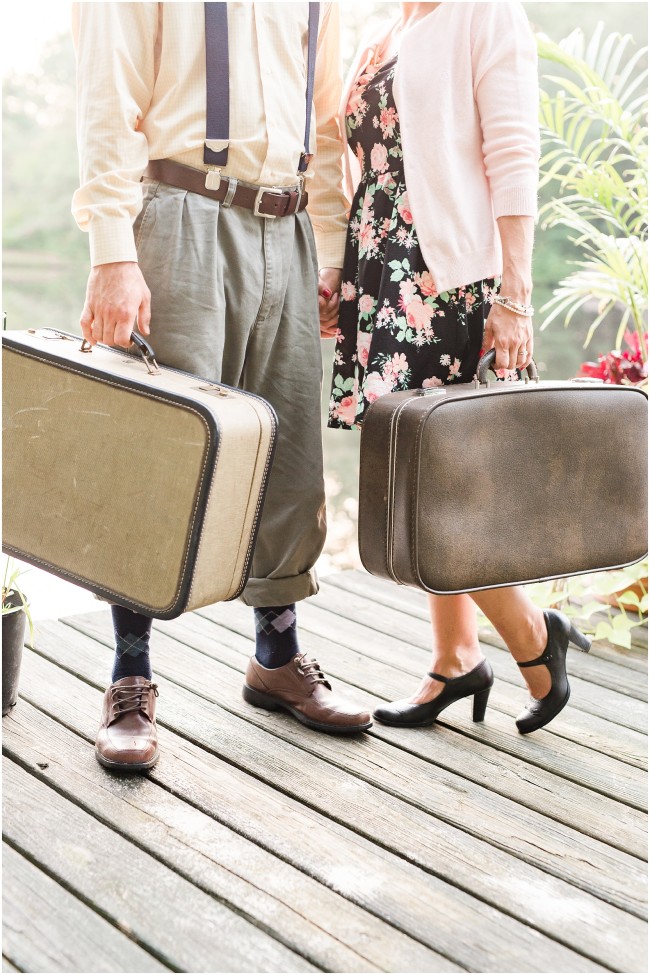 vintage-themed-engagement-session_0037