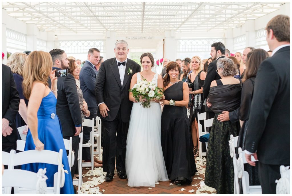 Mallard Island Yacht Club Wedding :: NJ Wedding Photographer Susan Elizabeth Photography