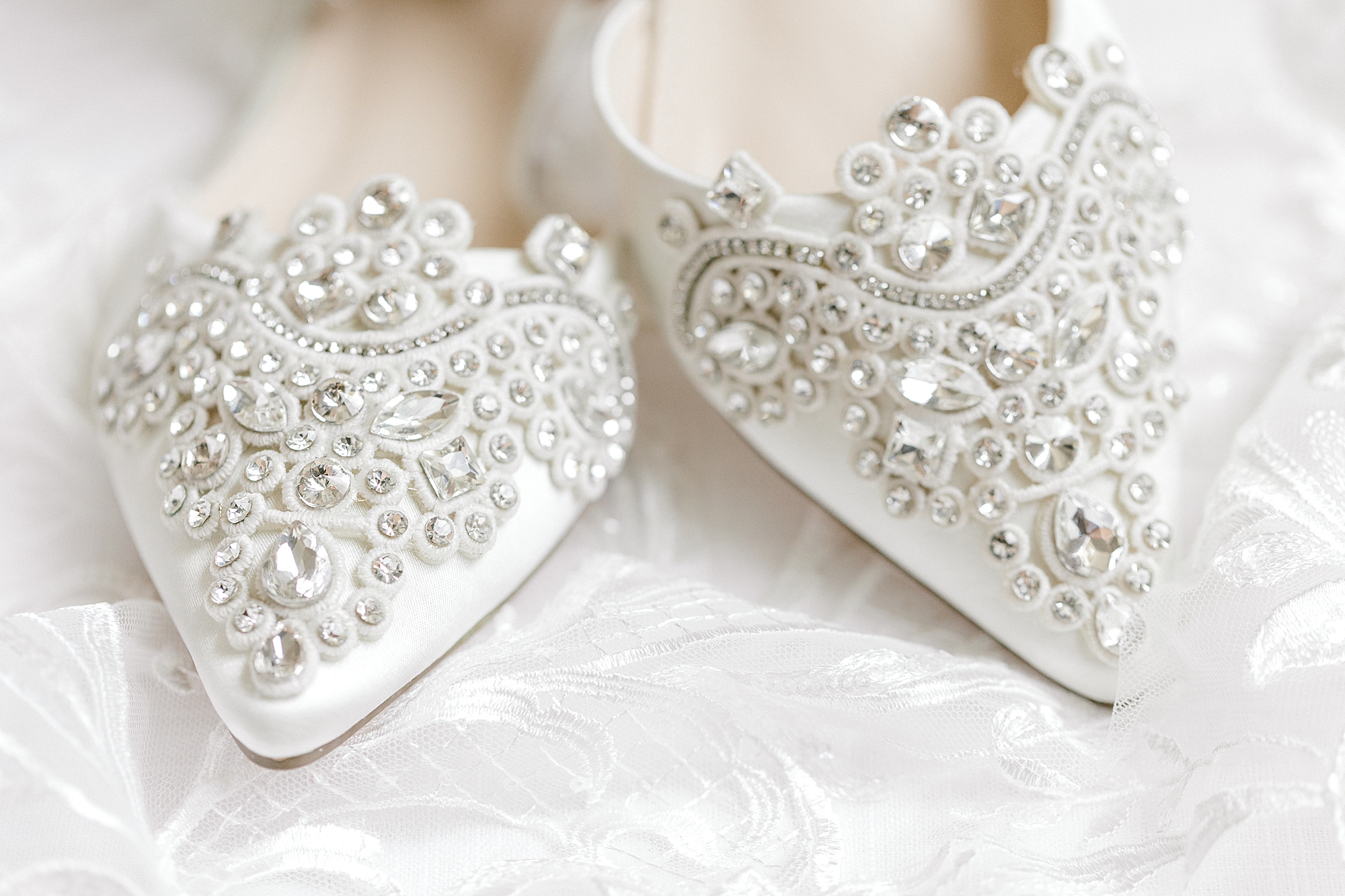 sparkly silver shoes for bride
