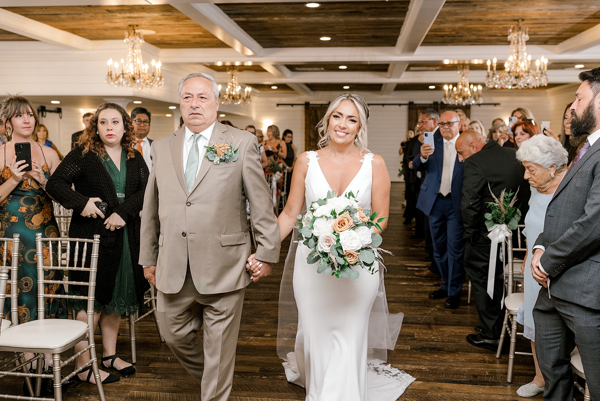bride walks down aisle with dad for NJ wedding ceremony at the Mansion at Mountain Lakes